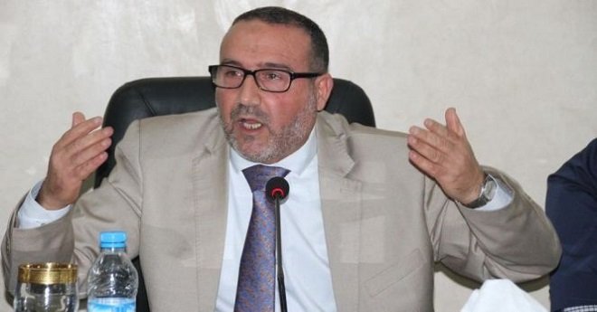عمدة طنجة يصرف الملايين لتأثيث مكتبه وتغيير هندسته