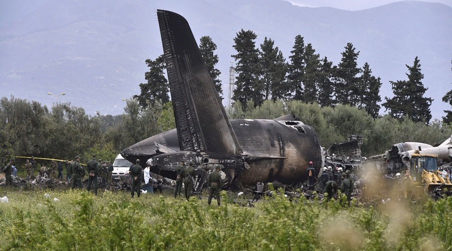 مقتل ضابطين جزائريين في تحطم طائرة عسكرية