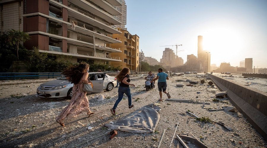 إصابة مواطنة مغربية في انفجار بيروت والسفارة تكشف حالتها