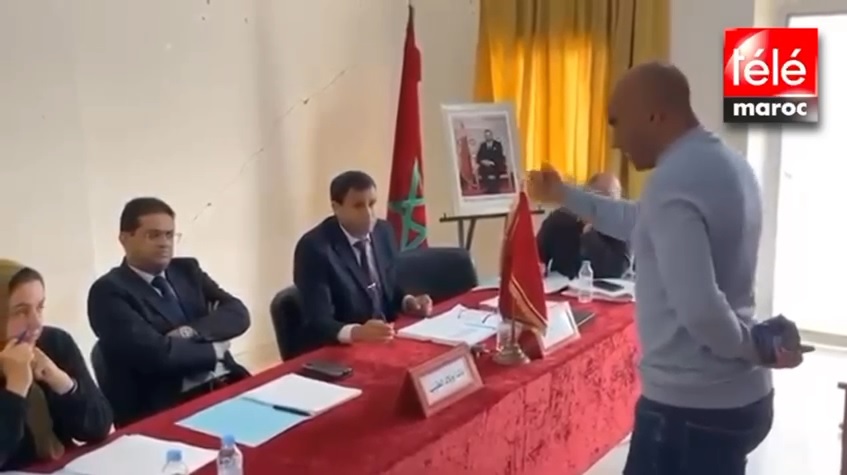مستشار يتهم رئيس جماعة "أولاد الطيب" بمنحه رشوة إنتخابية بمبلغ 4 ملايين