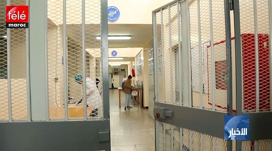 المصطفى الرميد:930 سجينا بالمغرب يتابعون دراستهم الجامعية من وراء القضبان