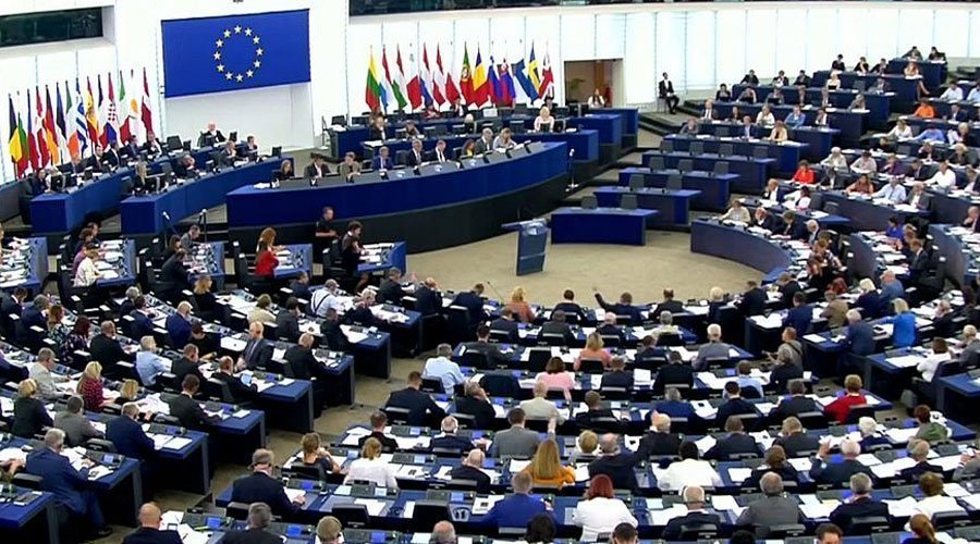 البرلمان الأوروبي يصادق بأغلبية ساحقة على اتفاق الصيد البحري مع المغرب