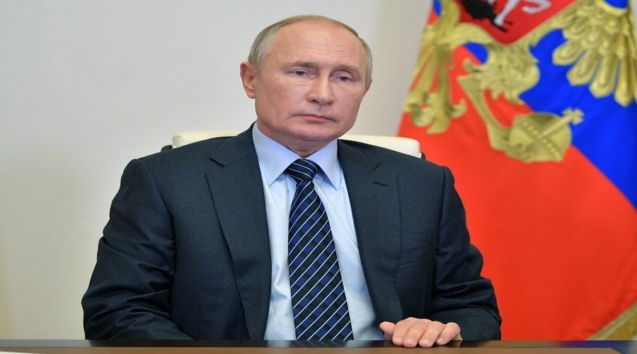 الكرملين يكشف حقيقة تنحي بوتين عن السلطة بسبب مرض الشلل الرعاش
