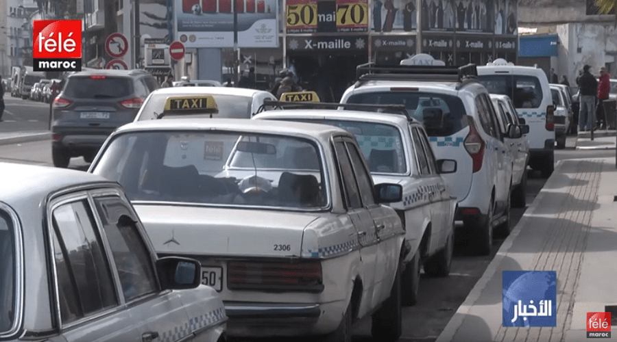 ترخيص سلطات البيضاء لتطبيقات ذكية يثير حفيظة سائقي سيارات الأجرة