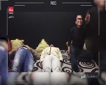 لحظة خروج جن من جسد شاب بالآذان
