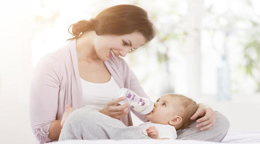 استيعاب الدراسات الاجتماعية منتظم  طريقة إرضاع الطفل بشكل صحيح من الزجاجة - تيلي ماروك