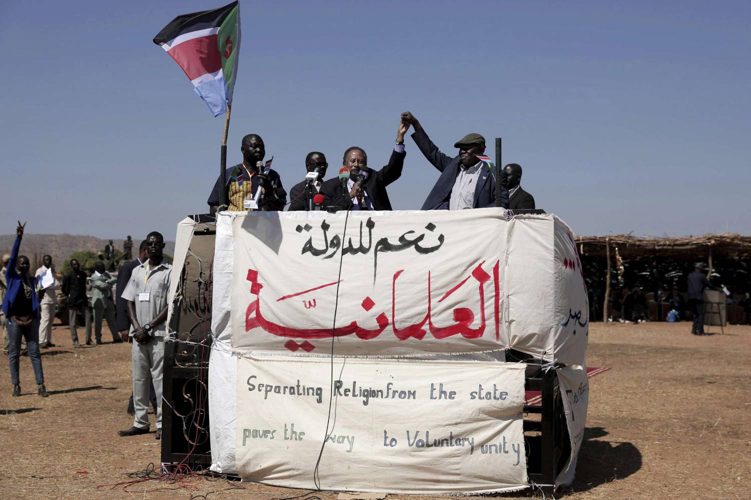 الحكومة السودانية توقع اتفاقا يقرّ العلمانية و"فصل الدين عن الدولة"