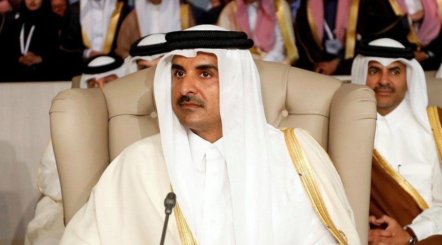 أمير قطر يغادر القمة العربية بتونس احتجاجا على انتقاد تركيا
