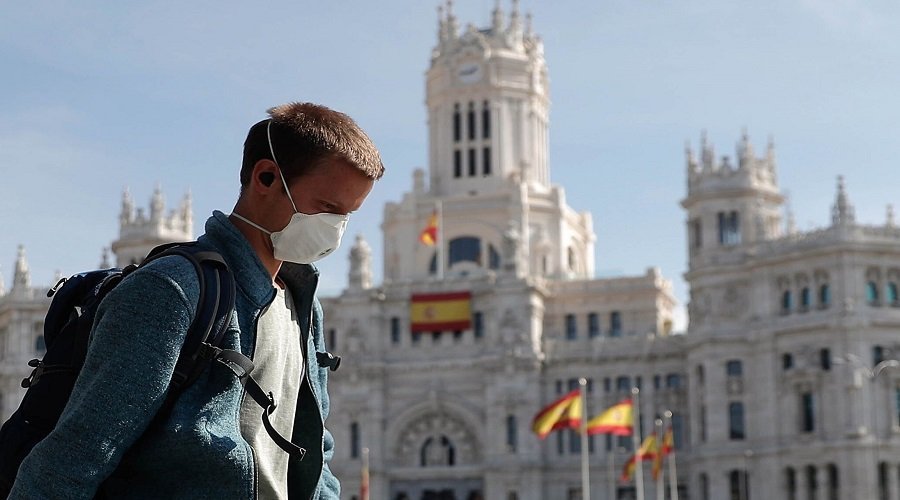 الإسبان يتهيؤون للعودة للعمل ومنظمة الصحة العالمية تحذر من أن رفع الحجر قد يؤدي إلى عودة شرسة للفيروس