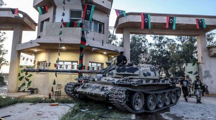 تَواصل الاشتباكات في ليبيا وجلسة طارئة لمجلس الأمن