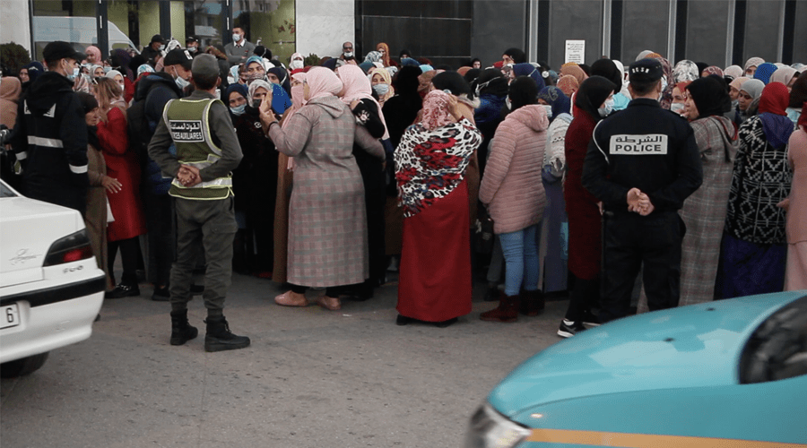 احتجاج عاملات «الكامبا» بطنجة يصل البرلمان