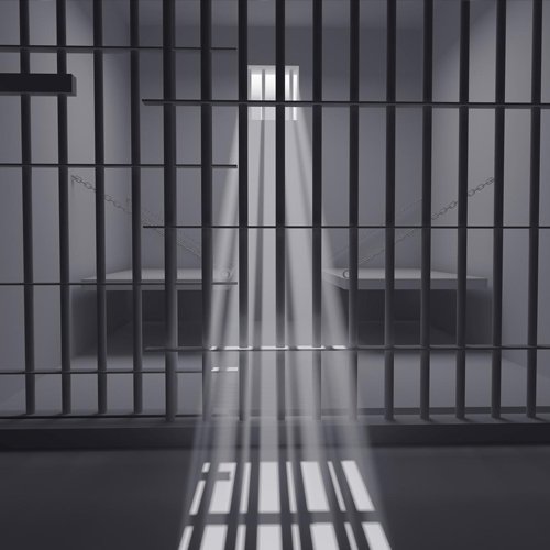 حكايات وراء القضبان