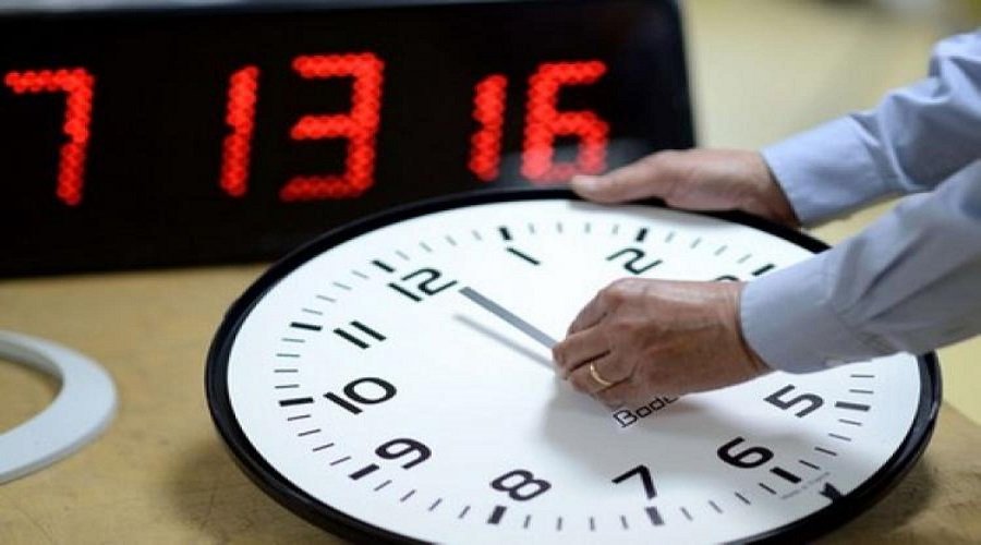 الحكومة تعيد "الساعة" ابتداء من هذا التاريخ