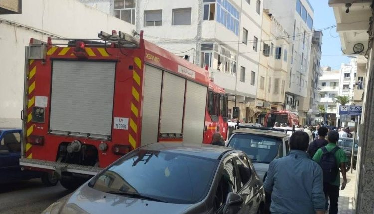 توقيف الشخص الذي سكب مادة حارقة وأضرم النار في فنان بأحد شوارع الحسيمة