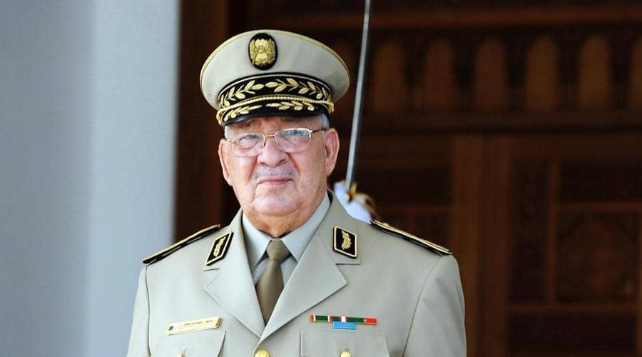 وفاة رئيس أركان الجيش الجزائري قايد صالح