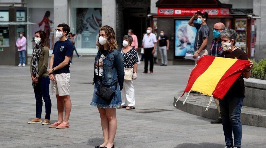 قيود كورونا تشعل الخلاف بين الحكومة الإسبانية وسلطات مدريد