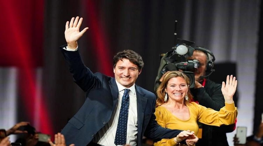 رئيس الوزراء الكندي ترودو يفوز بولاية ثانية