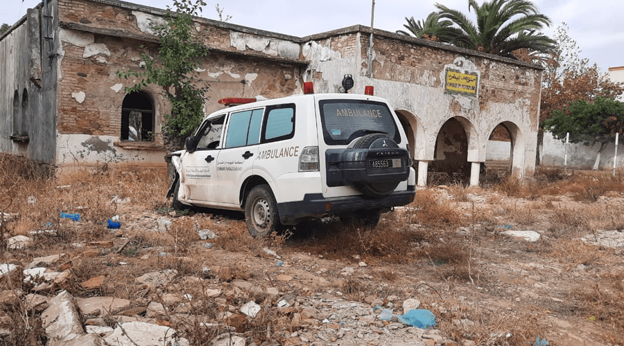 سكان يطالبون بإصلاح سيارة إسعاف بطنجة