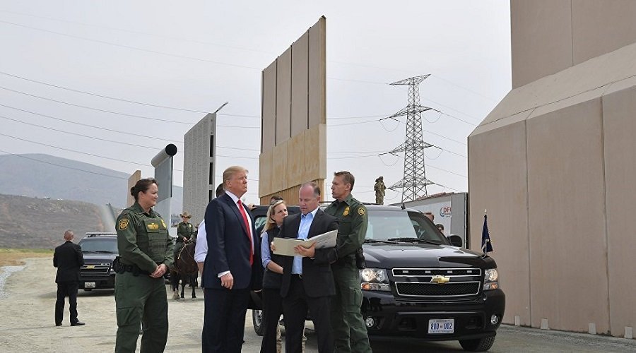 ترامب يحصل على 1,5 مليار دولار إضافية لبناء جداره الحدودي مع المكسيك