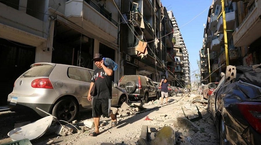 انفجار بيروت يترك 300 ألف شخص بلا مأوى ويتسبب في خسائر بالملايير 