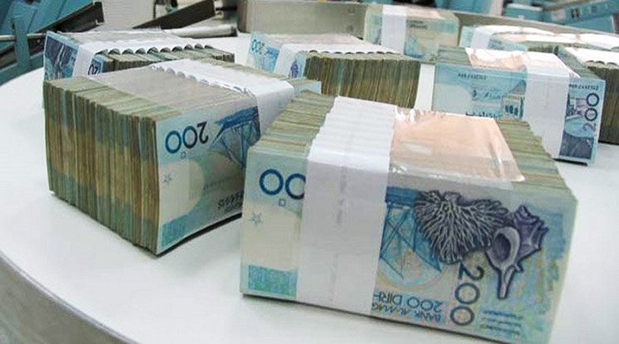 مدير بنك يختلس 800 مليون ويفر إلى تركيا