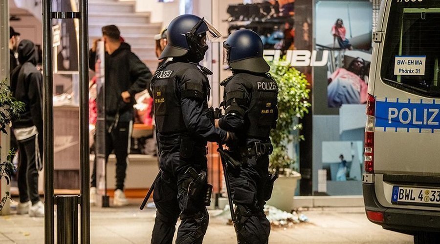 إصابة عناصر شرطة في أعمال شغب بألمانيا
