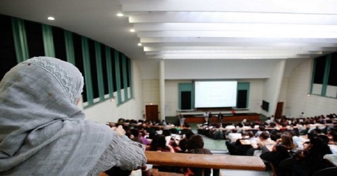 رئيس جامعة فاس يحرر شكاية ضد مجهول لمواجهة فضيحة "الماستر مقابل المال"