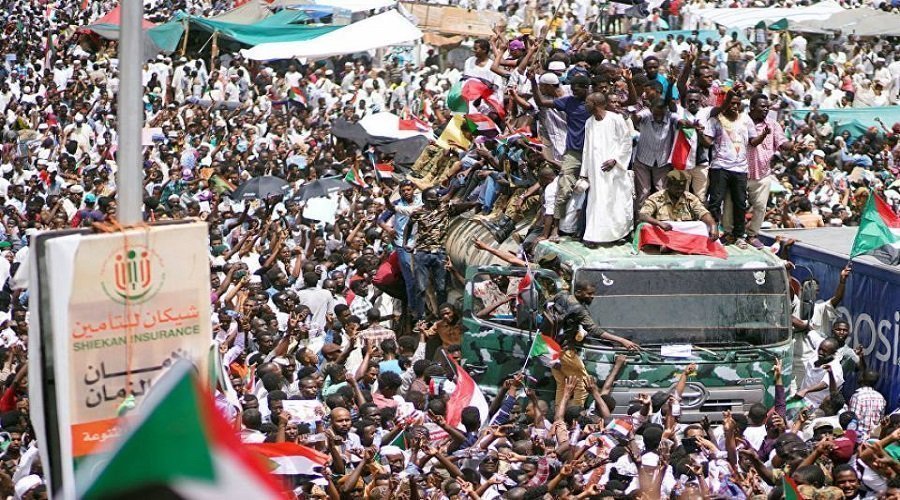 الحركة الاحتجاجية في السودان تدعو إلى "عصيان مدني شامل"