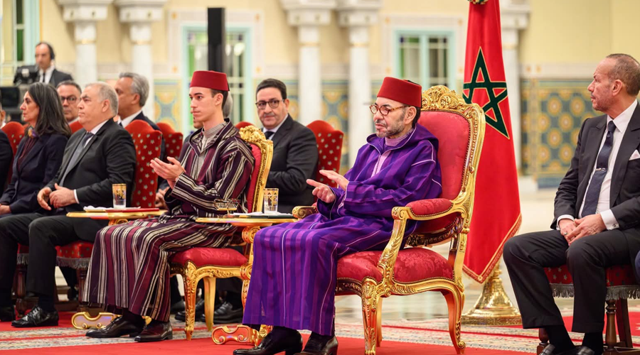 جلالة الملك يترأس حفل تقديم وإطلاق مشروع إنجاز مصنع بالنواصر لإنتاج أنظمة هبوط الطائرات تابع لمجموعة “سافران”