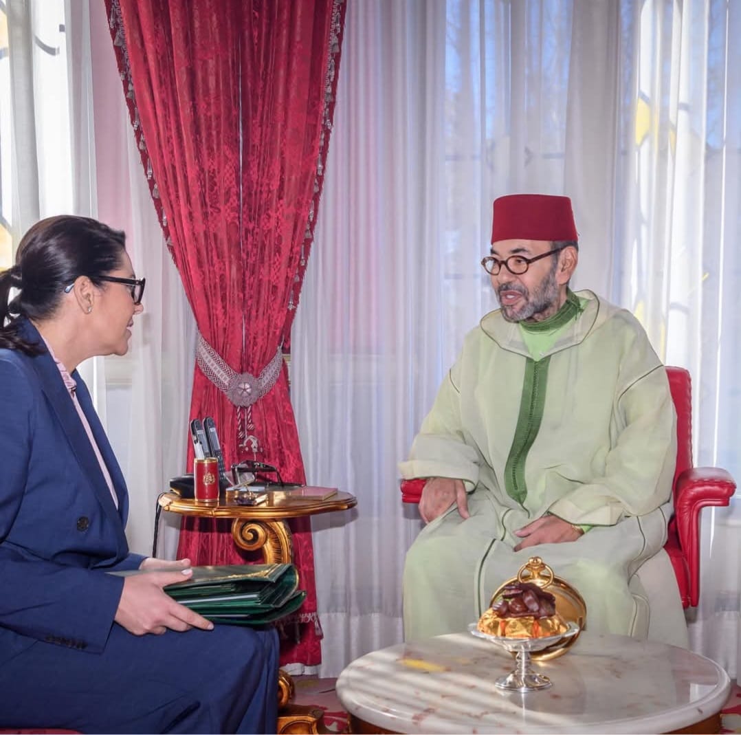 الملك محمد السادس يستقبل رئيسة الحكومة المكلفة فاطمة الزهراء المنصوري