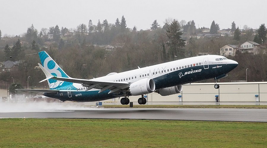 بوينغ تستجيب لاعلان إدارة الطيران الفيدرالية الأمريكية الذي يسمح لطائرة 737 MAX بالعودة إلى الخدمة