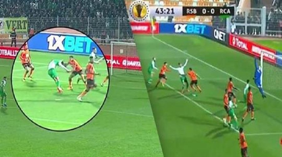 بسبب ظلم التحكيم.. الرجاء يراسل الاتحاد الإفريقي ويلوح بالانسحاب من كأس "الكاف"