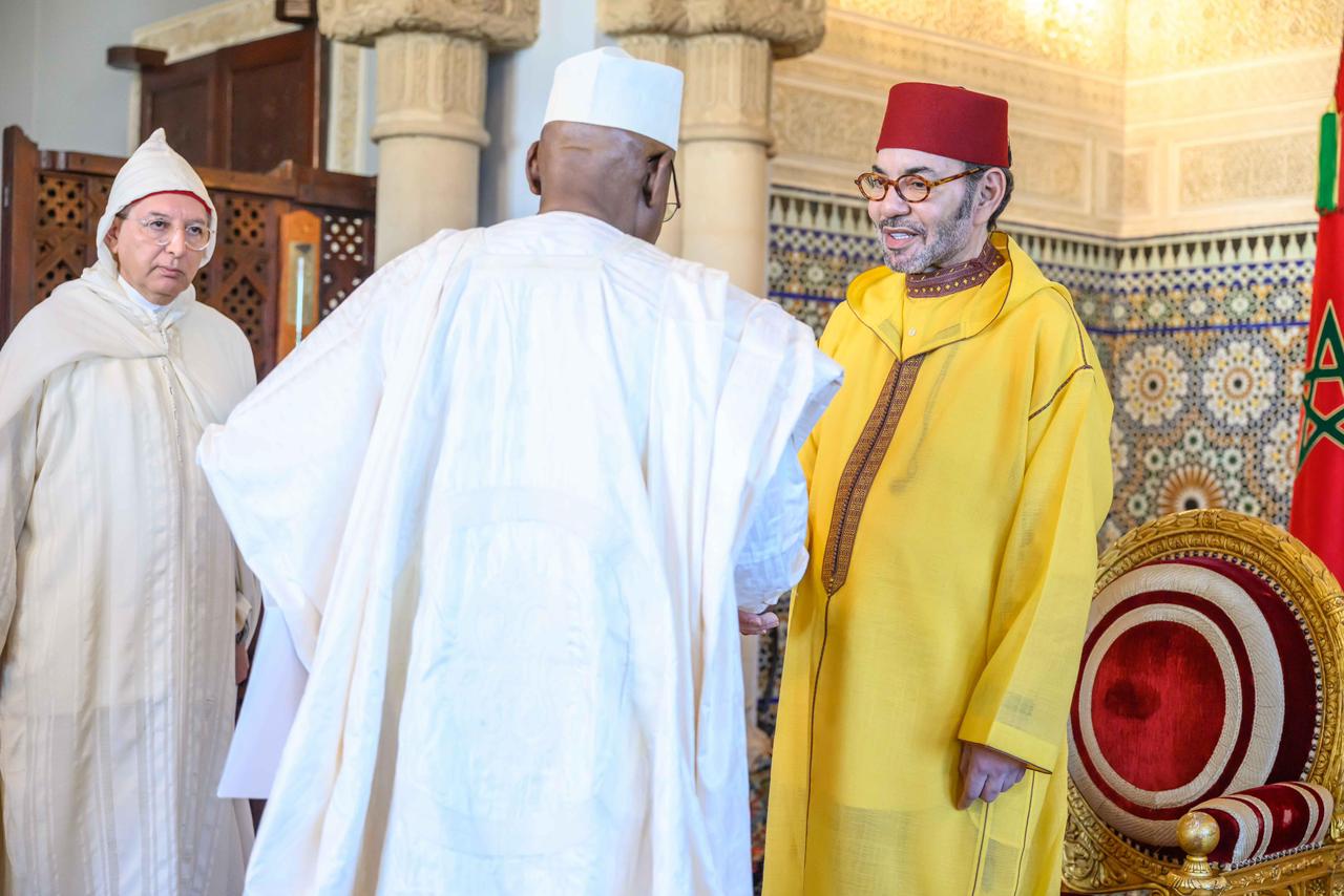 الملك محمد السادس يستقبل بالرباط عددا من السفراء الأجانب