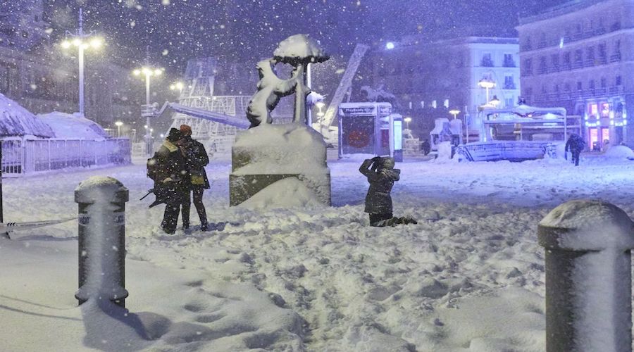 إسبانيا تعلن حالة طوارئ قصوى في كافة أنحاء البلاد