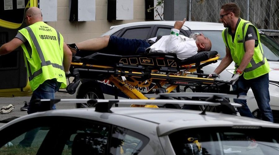 مذبحة في هجوم على مسجدين أثناء صلاة الجمعة بنيوزيلندا