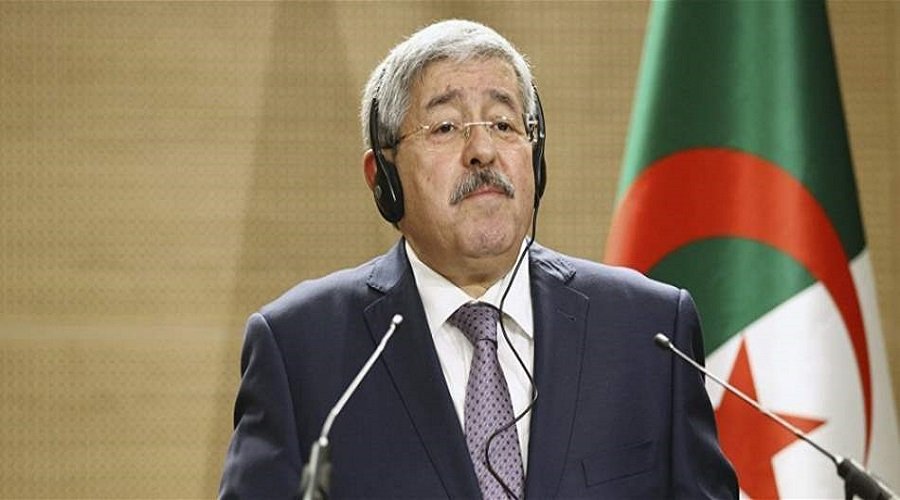 إيداع رئيس الوزراء الجزائري السابق أحمد أويحيى السجن