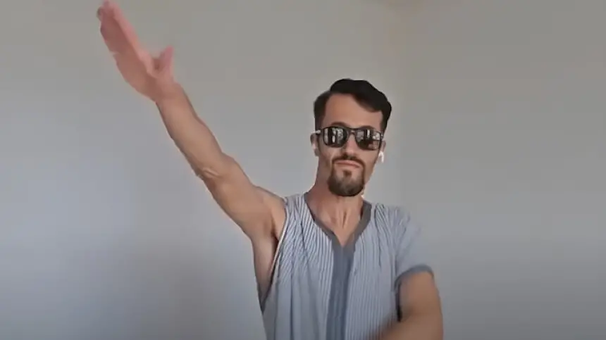 توقيف "التيكتوكر "مولينكس" ونقله لطنجة على خلفية قضية "التيكتوكر" بنشقرون ووالدته