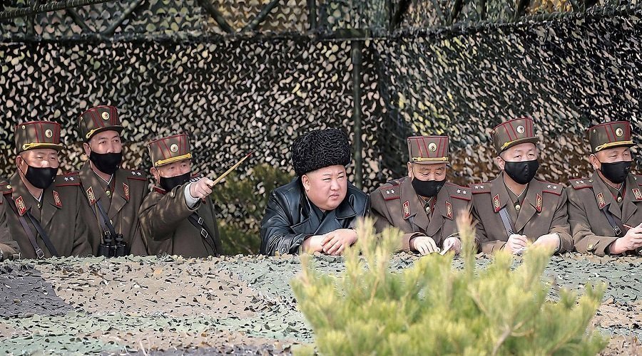 هكذا تحدى زعيم كوريا الشمالية فيروس كورونا