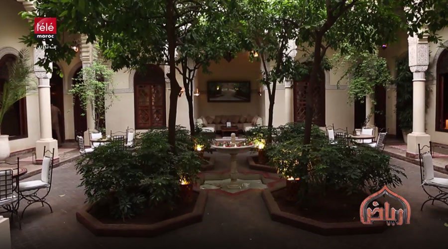 رياض: جو من الدفئ و الرومانسية في أحضان مراكش وسط "Villa les orangers " مع نسرين ياحي