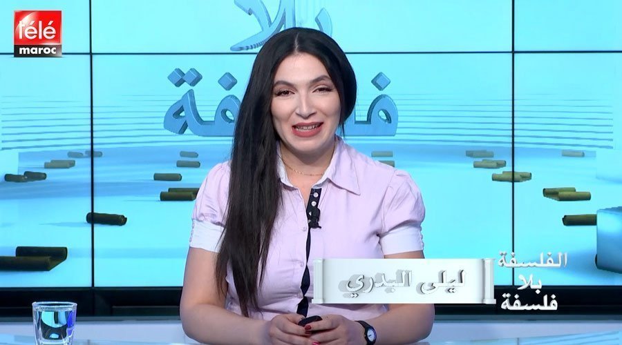 الفلسفة بلا فلسفة:  نظرية العقد الاجتماعي عند جون جاك روسو ومقايضة جزء من حريتك للحصول على الأمن والسلم.واختلافه عن هوبز بتغليب الخير الفطري في الانسان