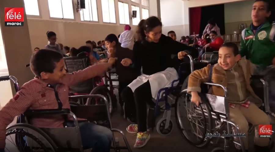 ما هي وضعية "ذوي الاحتياجات الخاصة" بالمغرب ؟ برنامج "مساحة ضوء" يتطرق لهذا الموضوع بالتفصيل
